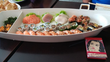 Tensai Sushi food
