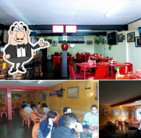 Birrieria Los Gallos food