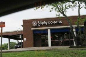 Shipley Donuts outside