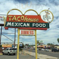 Taco House outside