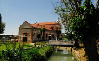 Central Electrica De Chavarri outside