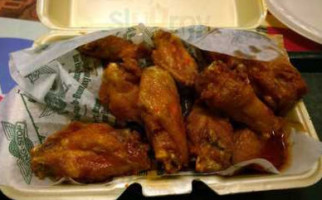 Wingstop inside