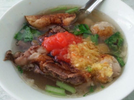 Pondok Es Pisjo Belitong food