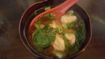 Ramen Thukpa food