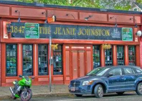 Jeanie Johnston Pub Grill food