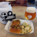 Ghost Monkey Brewery Comida