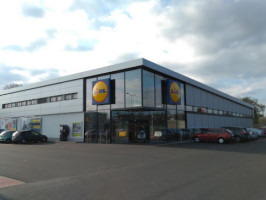 Lidl outside