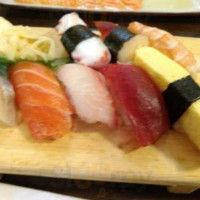 Noshi Sushi food