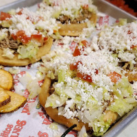 100% Antojitos Mexicanos food