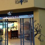 Frida e Mina Exterior