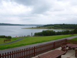 Lakeside Cafe outside