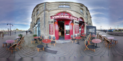 Vintage Cafe inside