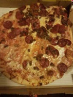 Pete's Pizza food
