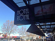 Hotel Royal outside