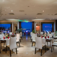 The Crowne Plaza Muscat food