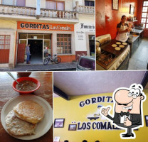 Gorditas Los Comales food