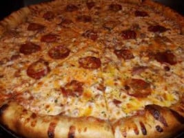 Johnny M's Pizza Bistro food