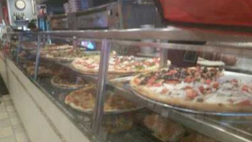 La Traviata Pizza food