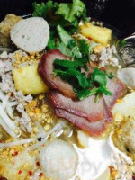 Senn Thai Comfort Food food
