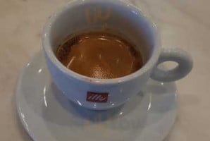 Espressamente Illy La Live food