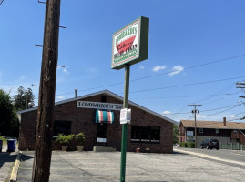 Lombardi's Bakery outside