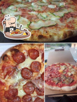 Pizzeria Asporto Piu' food