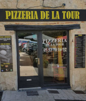 Pizzeria de la Tour outside
