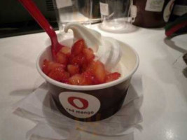 Red Mango Frozen Yogurt food