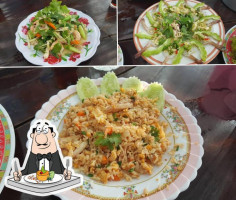 ร้านตะวันseafood food