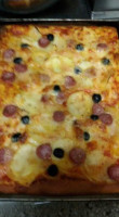 Pizzamania Di Sassaroli Sabino food