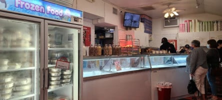 Strachan's Ice Cream Desserts Palm Harbor outside