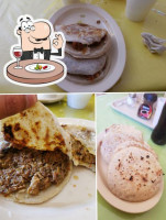 Gorditas Doña Lidia food