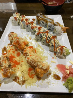 Oishi Sushi food