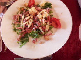 Les Trois Chênes food