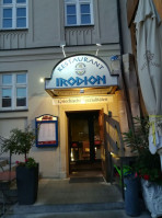 Irodion outside