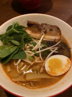 Nuna Ramen food