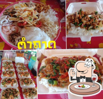 ร้านพิซซ่า3สาว ตำตีน food