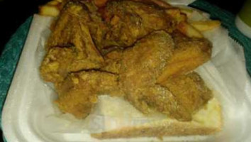 Wings N Fins food