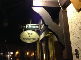 Weinhaus Zum Scharfenstein food