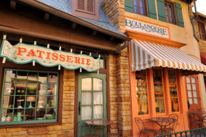 Les Halles Boulangerie Patisserie inside