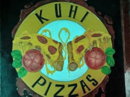 Pizzas Kühi food