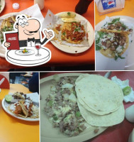 Taquería El Güero food