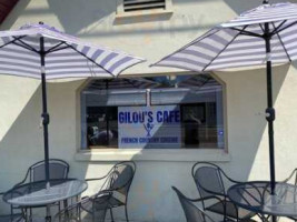 Gilous Cafe inside