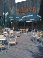 Café Alfons inside