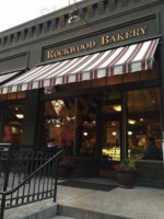 Rockwood Bakery outside