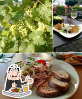 Moselweingut Arnoldi food