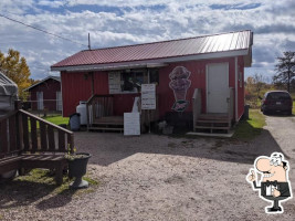 The Voyageur Chipstand food