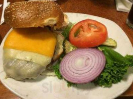 Barney’s Gourmet Hamburgers food