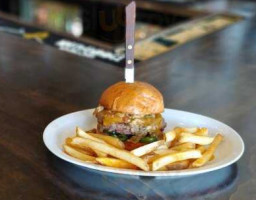 Bookmakers Burgers Bourbon Brews food