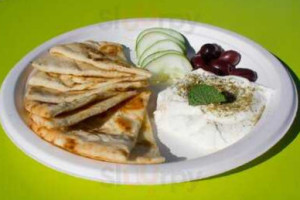 Ghassan's Fresh Mediterranean Eats food